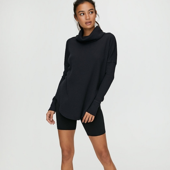 Aritzia TNA Black Waffle Knit Turtleneck Thermal Long Sleeve Top sz Small